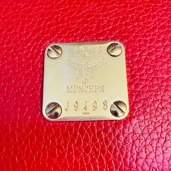 MCM Motifs Red w/Golden Hardware Med Trifold Wallet: J9498, EUC - Picture 5 of 14